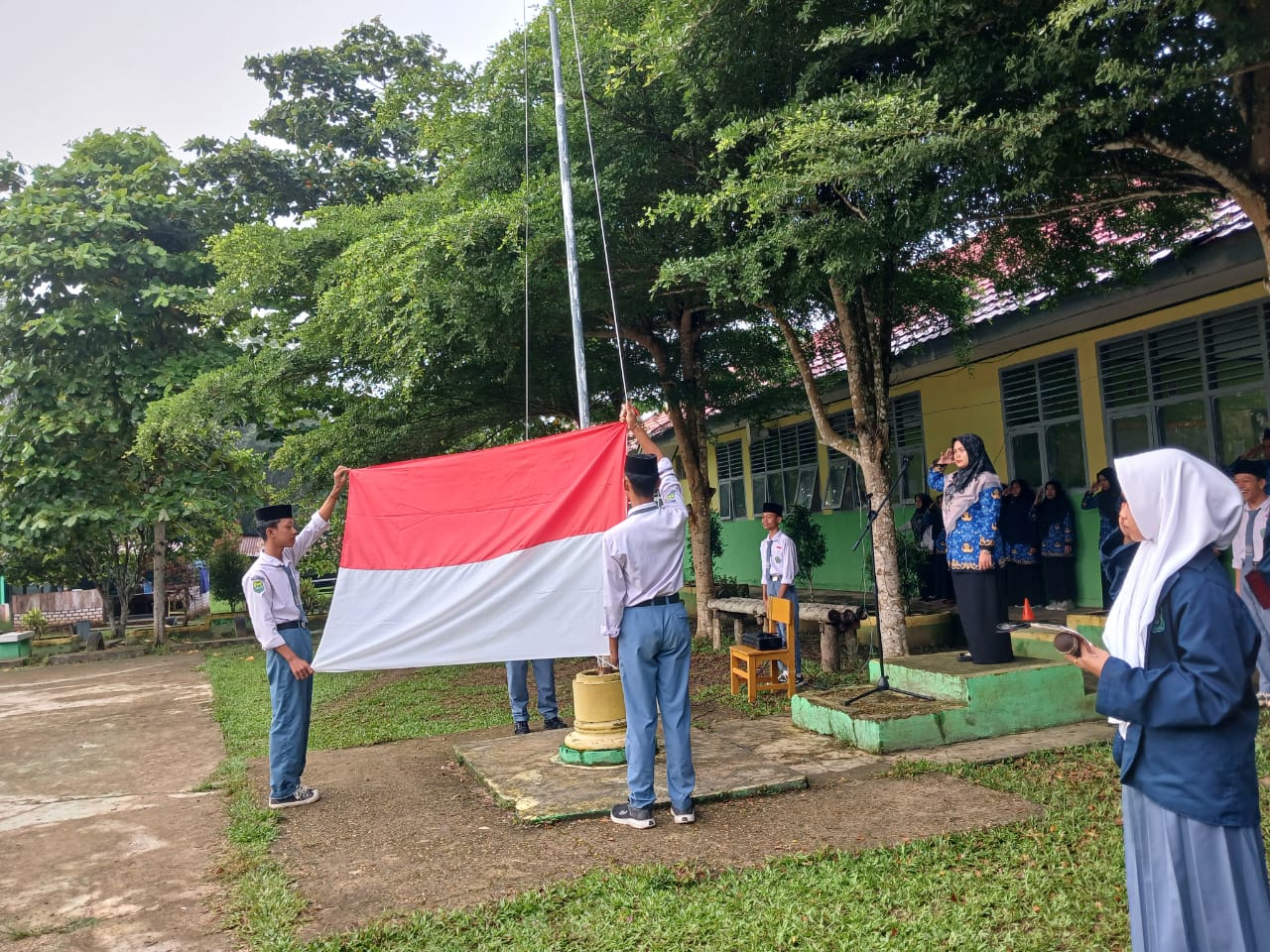 Fitria Sari, S.Pd Amanatkan Investasi Waktu, Raih Masa Depan Gemilang