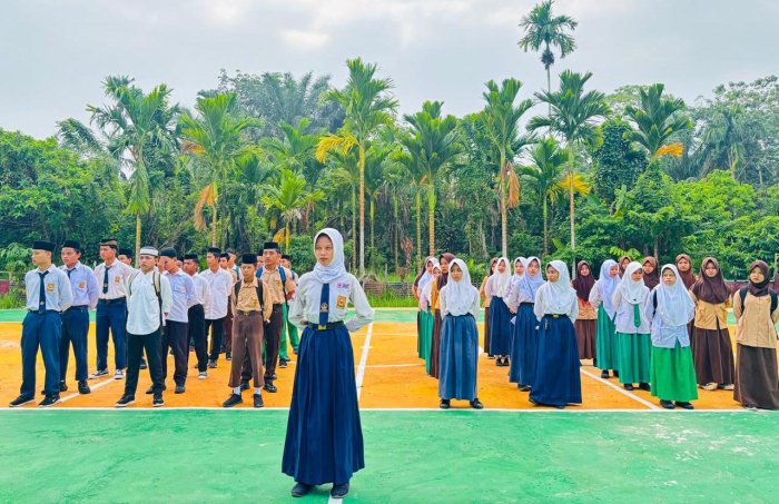 Apel Pagi Hari Pertama Tes PMBM di MAN 5 Batang Hari Peserta Sangat Antusias Mengikuti Tes