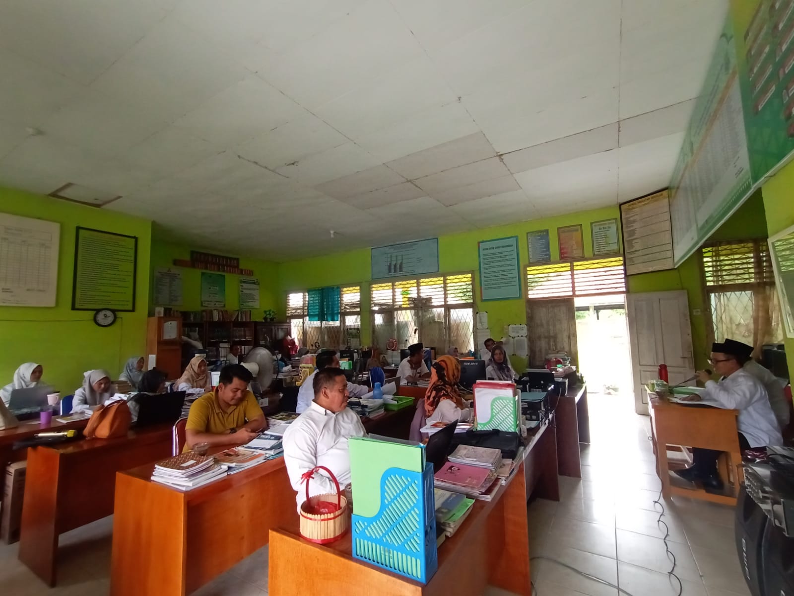 Siap Hadapi PKKM, MAN 5 Batanghari Gelar Rapat Pemantapan Akhir Semester